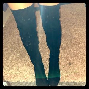 Steve Madden Knee boots
8 Women’s